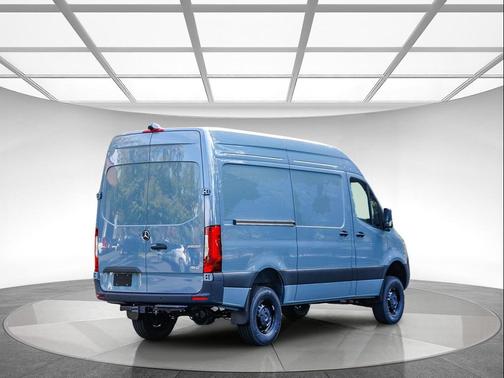 2026 Mercedes-Benz Sprinter 2500 Standard Roof