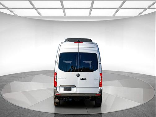 2025 Mercedes-Benz Sprinter 2500 Standard Roof