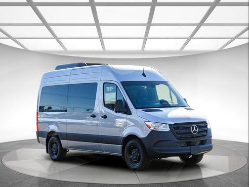 2025 Mercedes-Benz Sprinter 2500 Standard Roof
