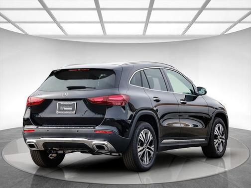 2025 Mercedes-Benz GLA 250 Base