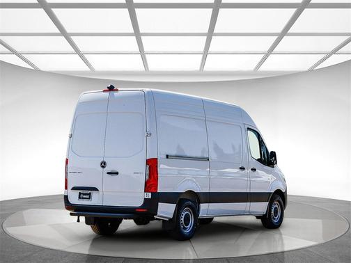 2025 Mercedes-Benz Sprinter 2500 Standard Roof