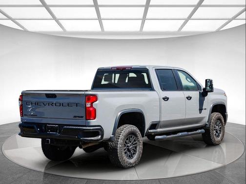 Slate Gray Metallic 2024 Chevrolet Silverado 2500 4WD Crew Cab Standard Bed ZR2