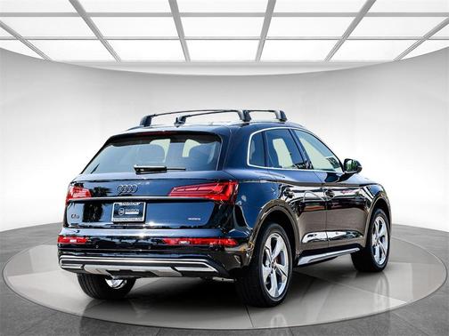 2021 Audi Q5 45 Premium Plus