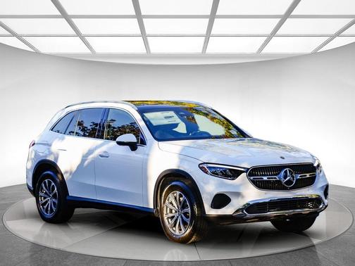 2026 Mercedes-Benz GLC 300 4MATIC