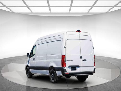 2025 Mercedes-Benz Sprinter 2500 Standard Roof