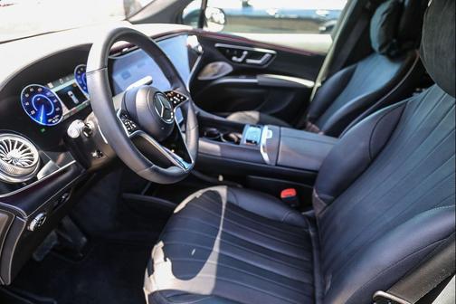 Emerald Green Metallic 2023 Mercedes-Benz EQS 580 4MATIC