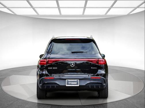 2024 Mercedes-Benz EQB 300 4MATIC