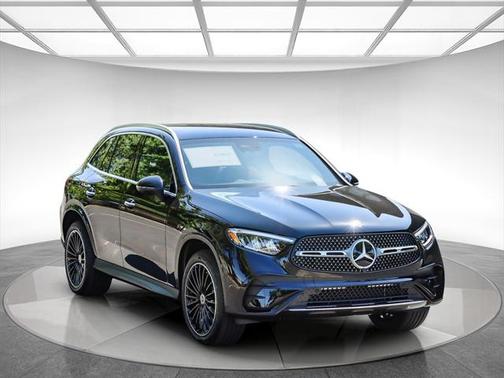 2025 Mercedes-Benz GLC 300 4MATIC