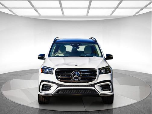 2026 Mercedes-Benz GLS 450 4MATIC