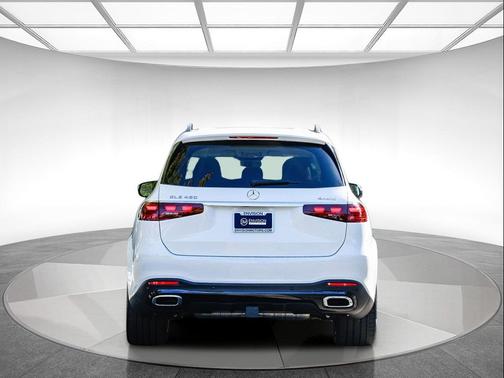 2026 Mercedes-Benz GLS 450 4MATIC