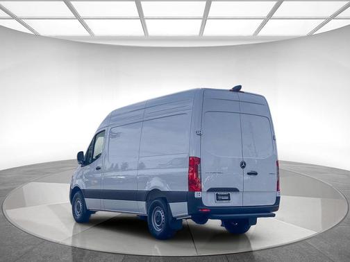 2025 Mercedes-Benz Sprinter 2500 Standard Roof