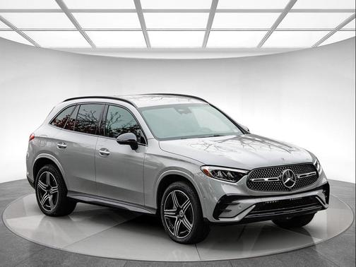 2025 Mercedes-Benz GLC 300 4MATIC