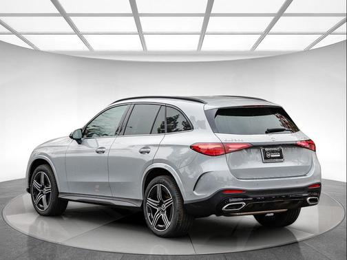 2025 Mercedes-Benz GLC 300 4MATIC