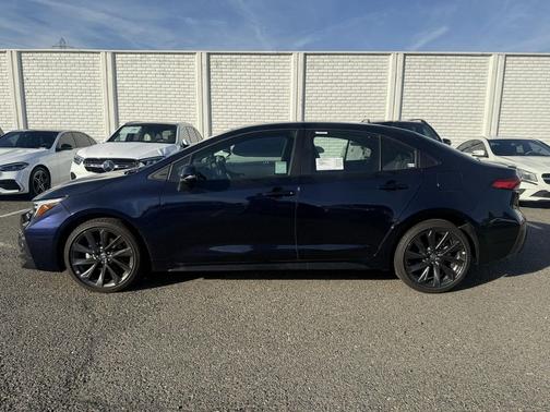 2025 Toyota Corolla SE