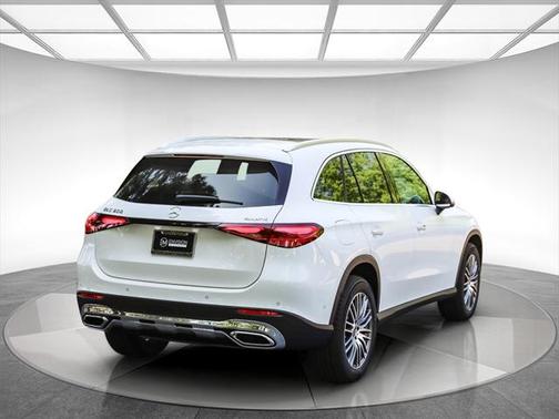 2025 Mercedes-Benz GLC 300 4MATIC