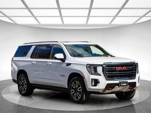 2023 GMC Yukon XL 4WD AT4