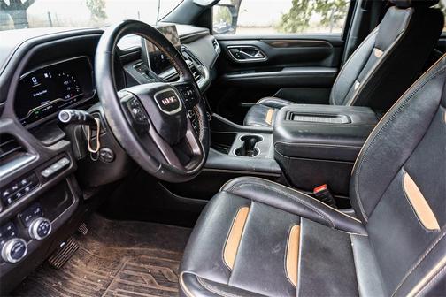 2023 GMC Yukon XL 4WD AT4