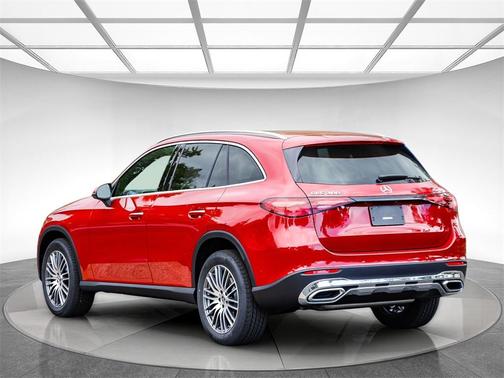 2026 Mercedes-Benz GLC 300 4MATIC