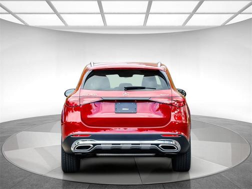 2026 Mercedes-Benz GLC 300 4MATIC