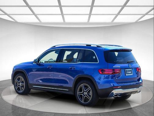Starling Blue Metallic 2026 Mercedes-Benz GLB 250 4MATIC