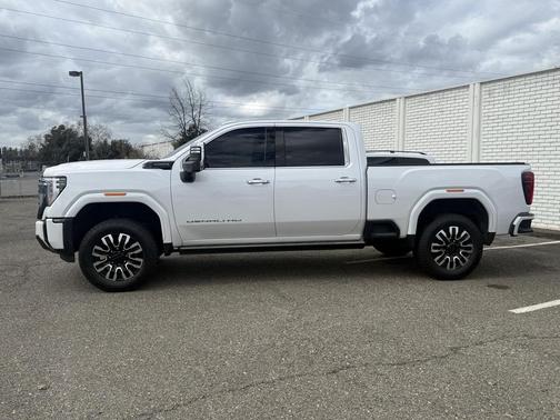 2024 GMC Sierra 2500 Denali Ultimate