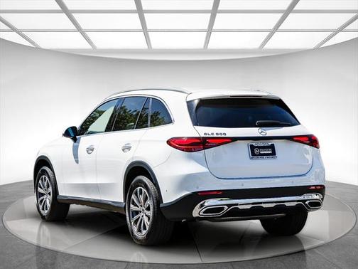 2024 Mercedes-Benz GLC 300 Base