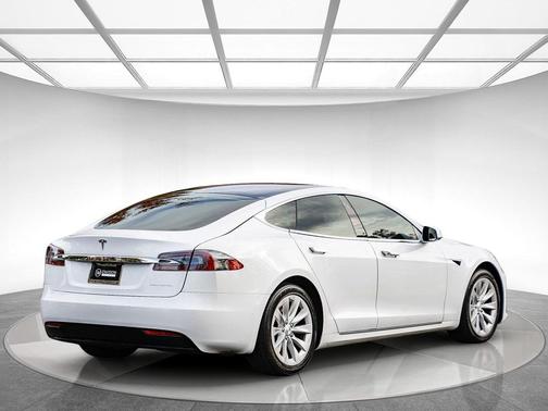 2020 Tesla Model S Long Range Plus