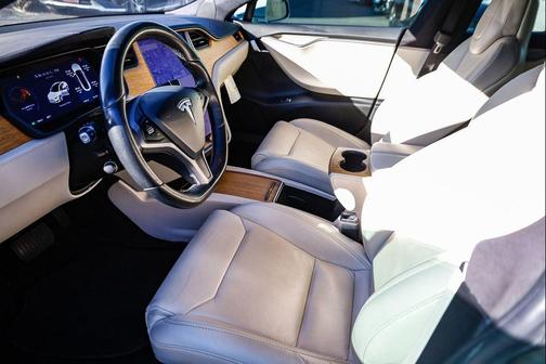 2020 Tesla Model S Long Range Plus