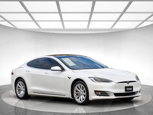 2020 Tesla Model S Long Range Plus