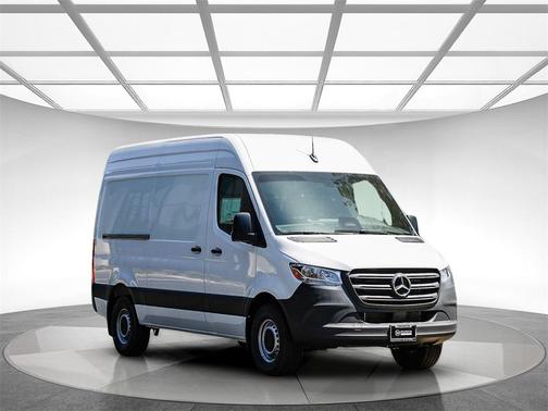 2025 Mercedes-Benz Sprinter 2500 Standard Roof