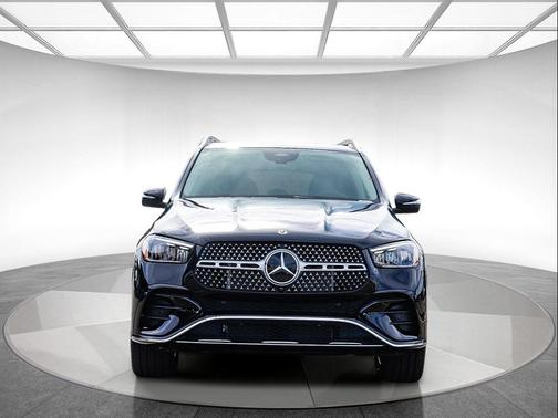Black 2026 Mercedes-Benz GLE 450 4MATIC
