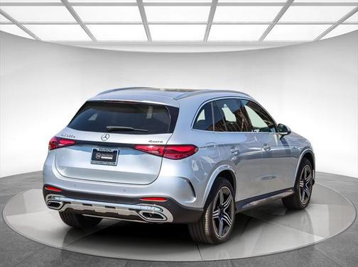 2025 Mercedes-Benz GLC 350e Base