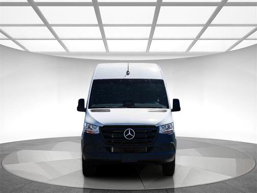 2025 Mercedes-Benz Sprinter 2500 Standard Roof