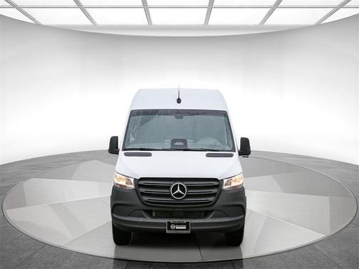 2025 Mercedes-Benz Sprinter 2500 Standard Roof
