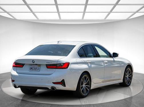 2019 BMW 330 330i