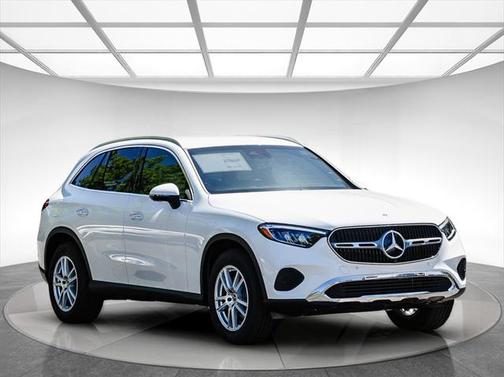 2025 Mercedes-Benz GLC 300 4MATIC