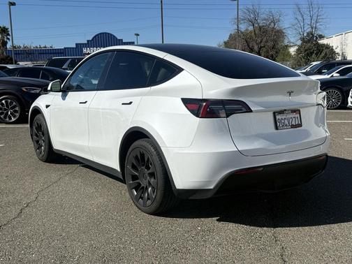 2023 Tesla Model Y Long Range Dual Motor All-Wheel Drive