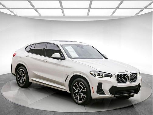 Alpine White 2024 BMW X4 xDrive30i
