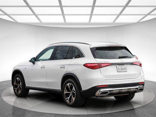 2025 Mercedes-Benz GLC 350e Base