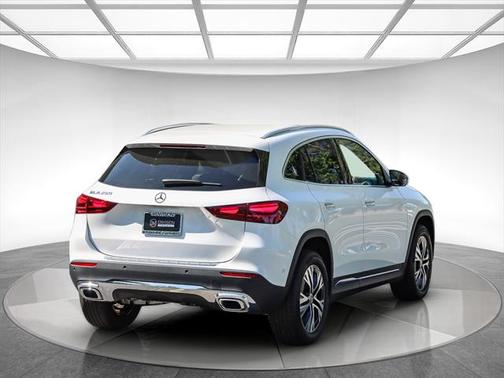 2025 Mercedes-Benz GLA 250 Base