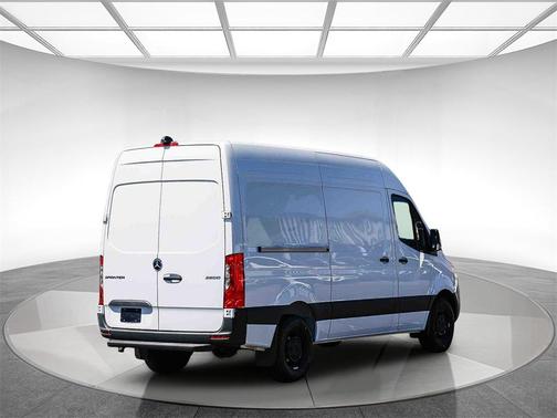 2025 Mercedes-Benz Sprinter 2500 Standard Roof