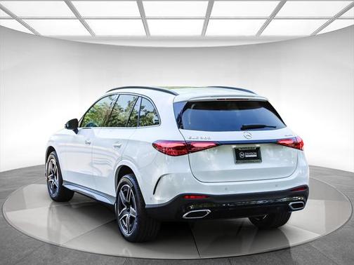 2025 Mercedes-Benz GLC 300 4MATIC
