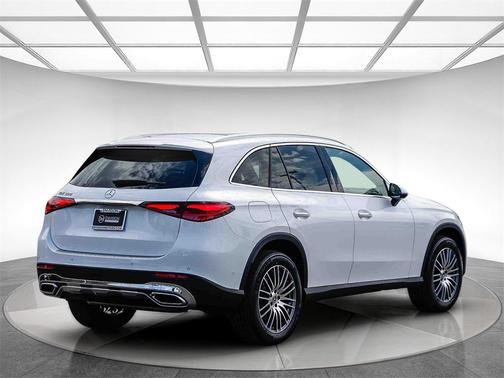 2026 Mercedes-Benz GLC 300 Base