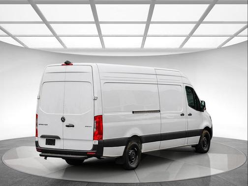 2026 Mercedes-Benz Sprinter 2500 High Roof