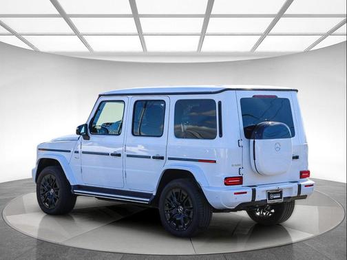 MANUFAKTUR Moonlight White Metallic 2025 Mercedes-Benz G-Class 4MATIC