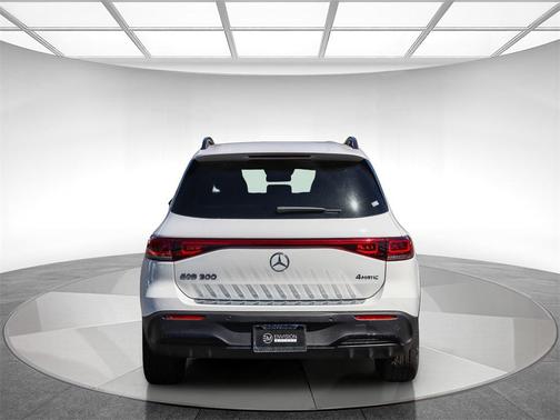 2023 Mercedes-Benz EQB 300 4MATIC
