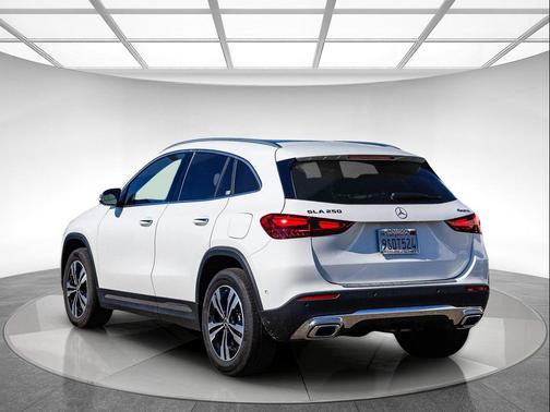 2025 Mercedes-Benz GLA 250 4MATIC
