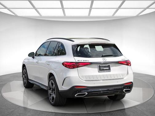 2025 Mercedes-Benz GLC 350e Base
