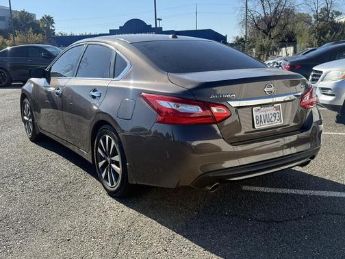 2016 Nissan Altima 2.5 SV