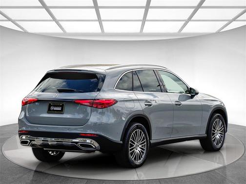 2026 Mercedes-Benz GLC 300 Base